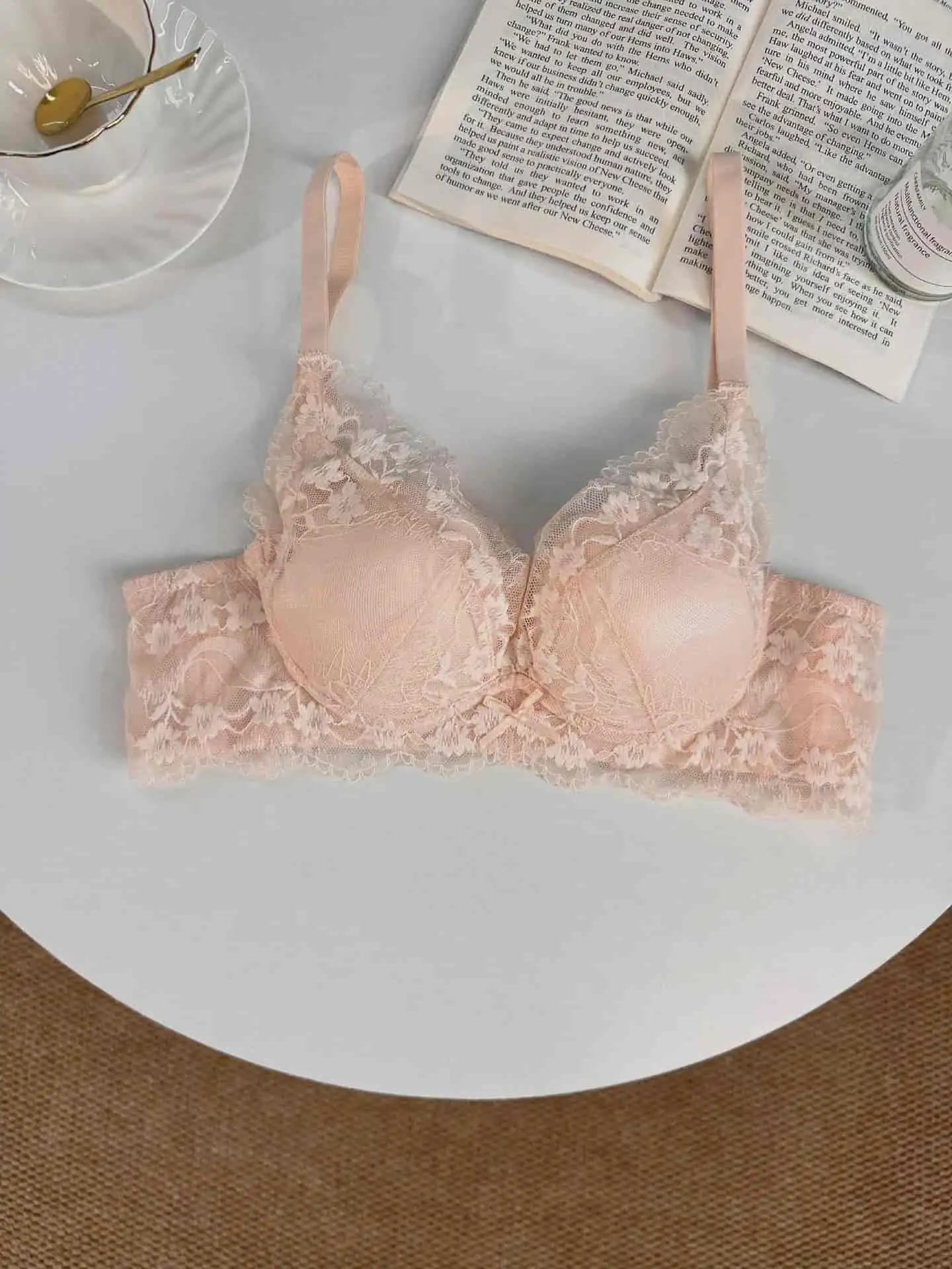 女生闲置原味二手蕾丝内衣