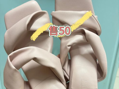 闲置裸粉色方头褶皱一字凉拖 温柔风平底外穿女拖鞋